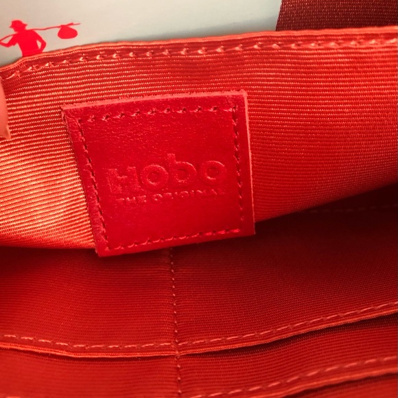 HOBO Vida Clutch Purse Wristlet Platinum Exotic Leather - Picture 7 of 8